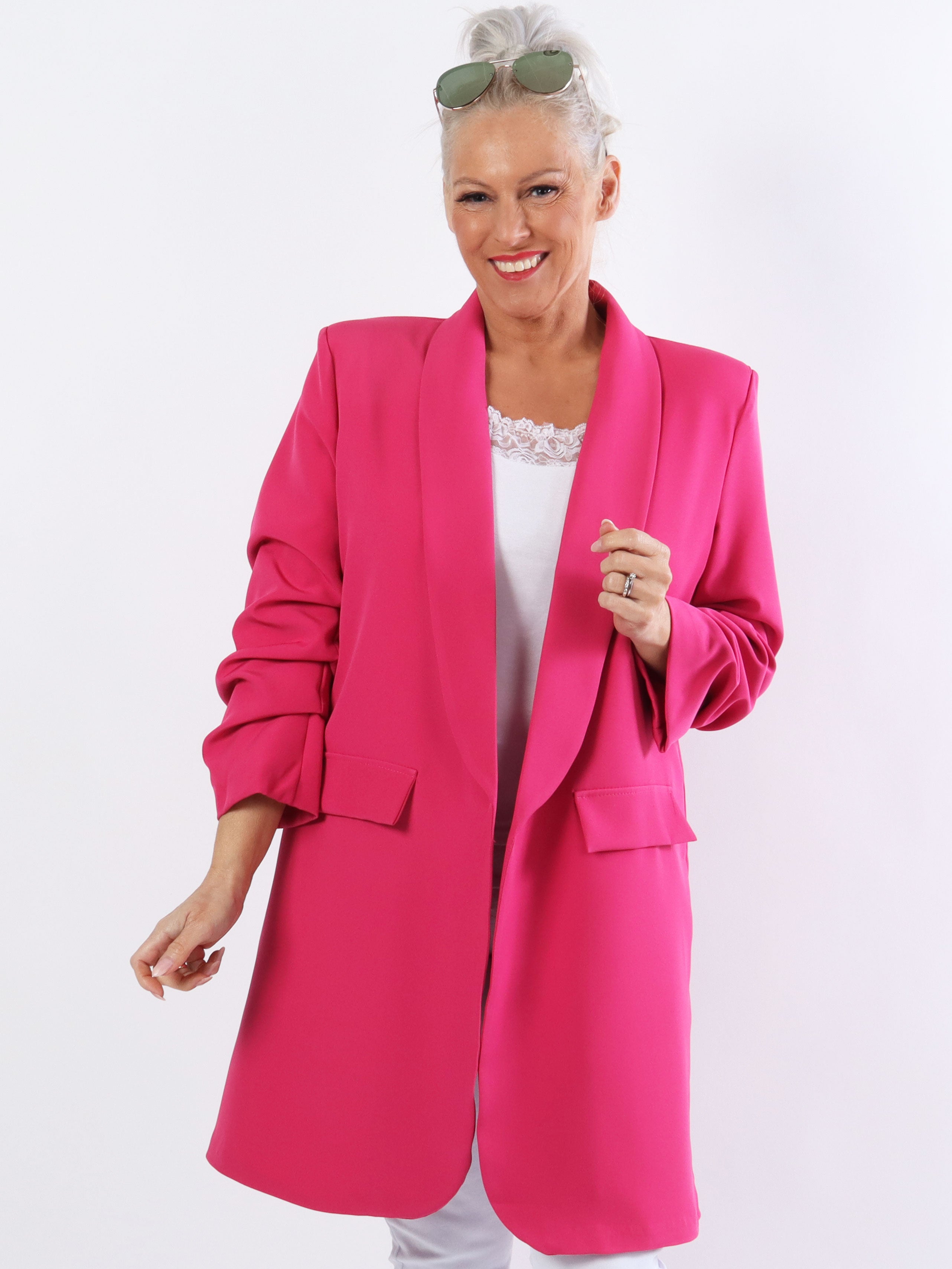 Mila Long - Snygg blazer med veck på ärmen